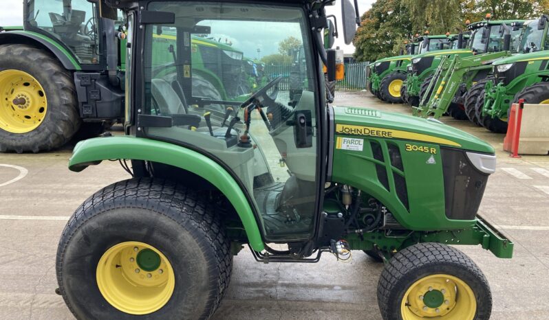 John Deere 3045R full