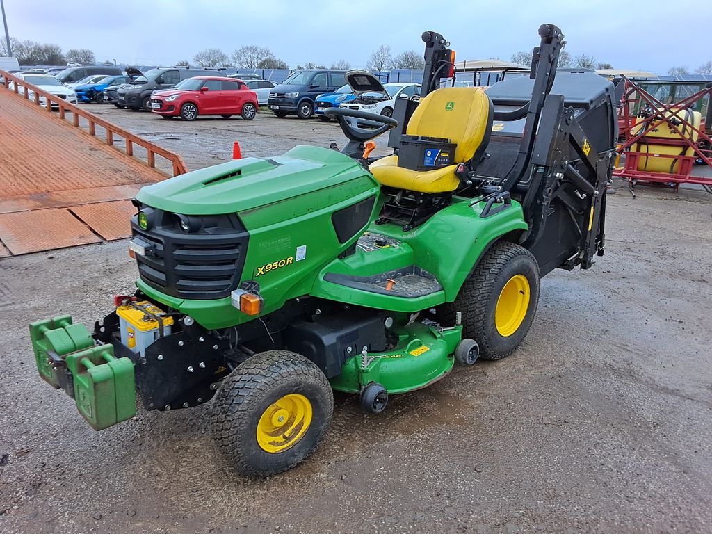 2020 JOHN DEERE   For Auction on 2025-01-22