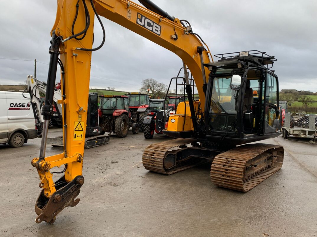 2018 JCB JS130 LC in Carmarthenshire