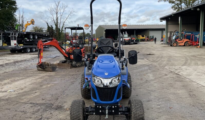 NEW HOLLAND BOOMER 25C full