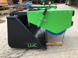 LWC SWEEPER BUCKET BRUSH full