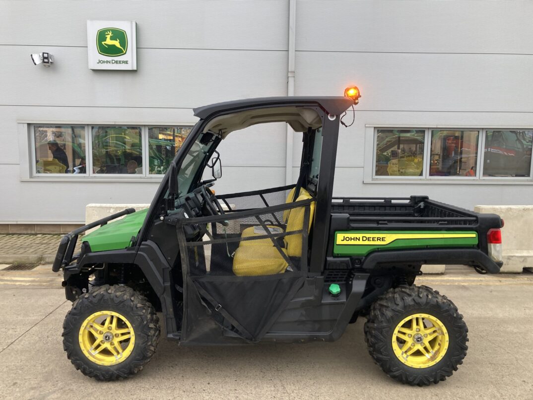 John Deere XUV865M Gator