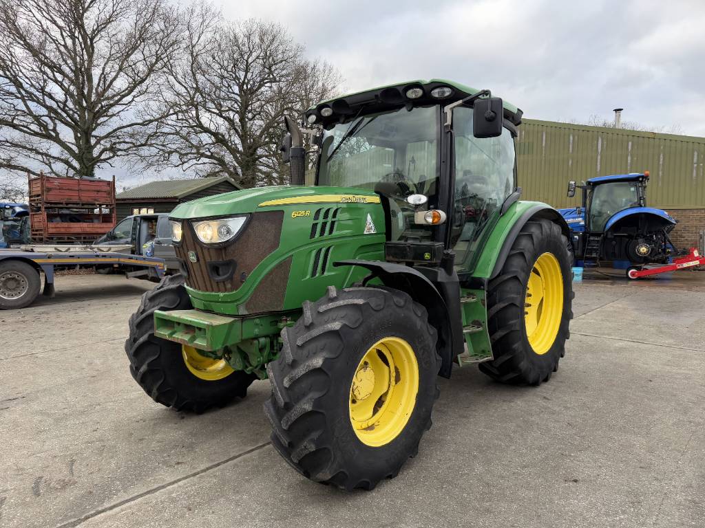 2014 John Deere 6125 R