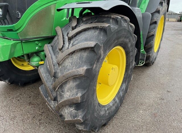 John Deere 6215R full