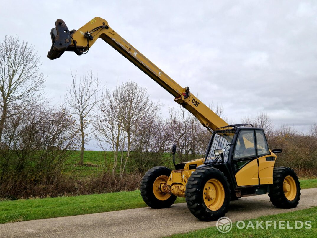 2002 Caterpillar TH330B telescopic handler