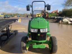 John Deere 3046R full