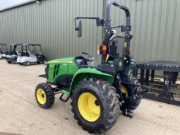 John Deere 3038E full