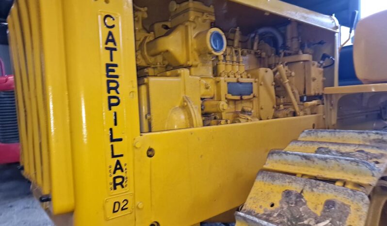 Caterpillar D2 full