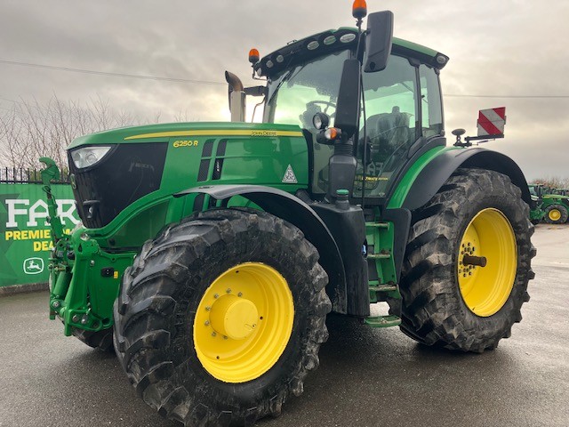 John Deere 6250R