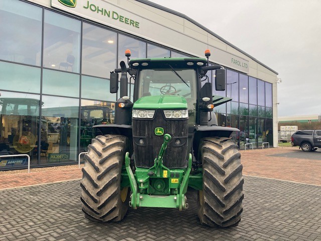 John Deere 7310R