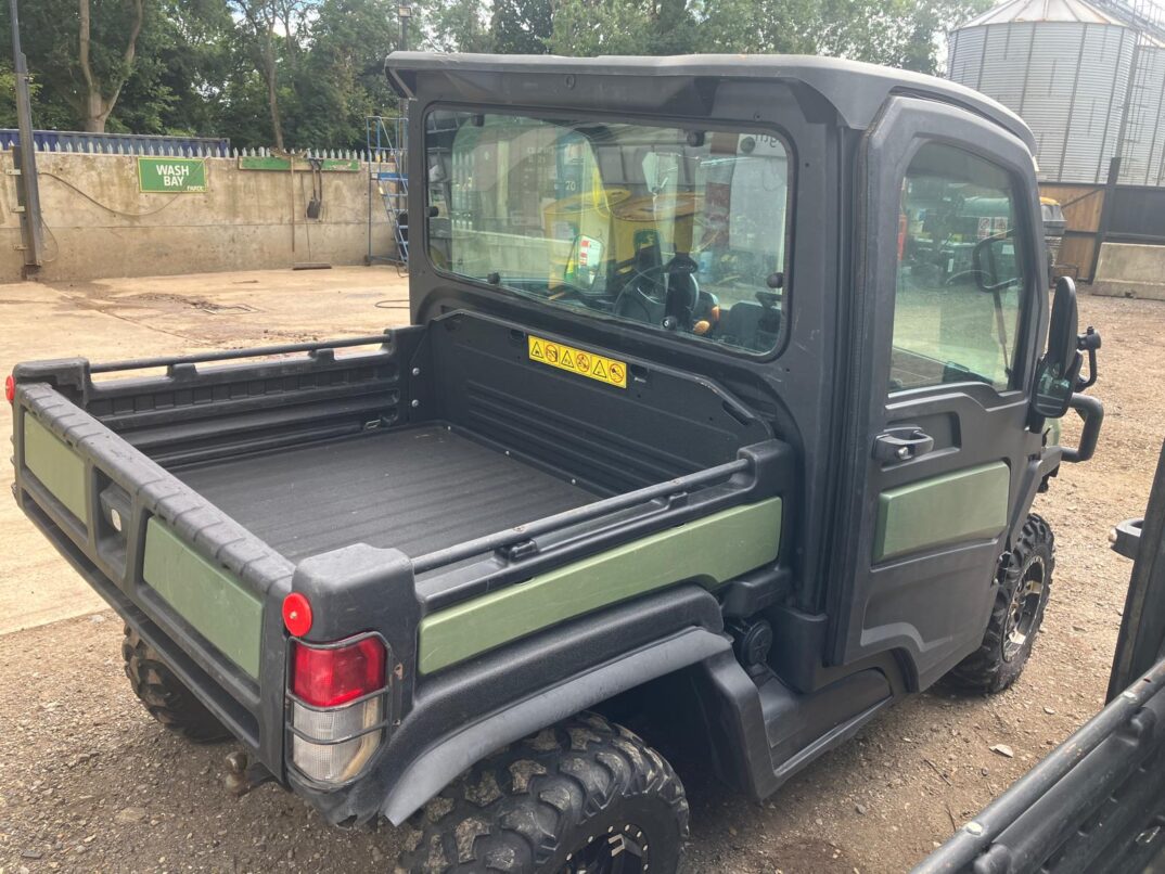 John Deere XUV865M Gator