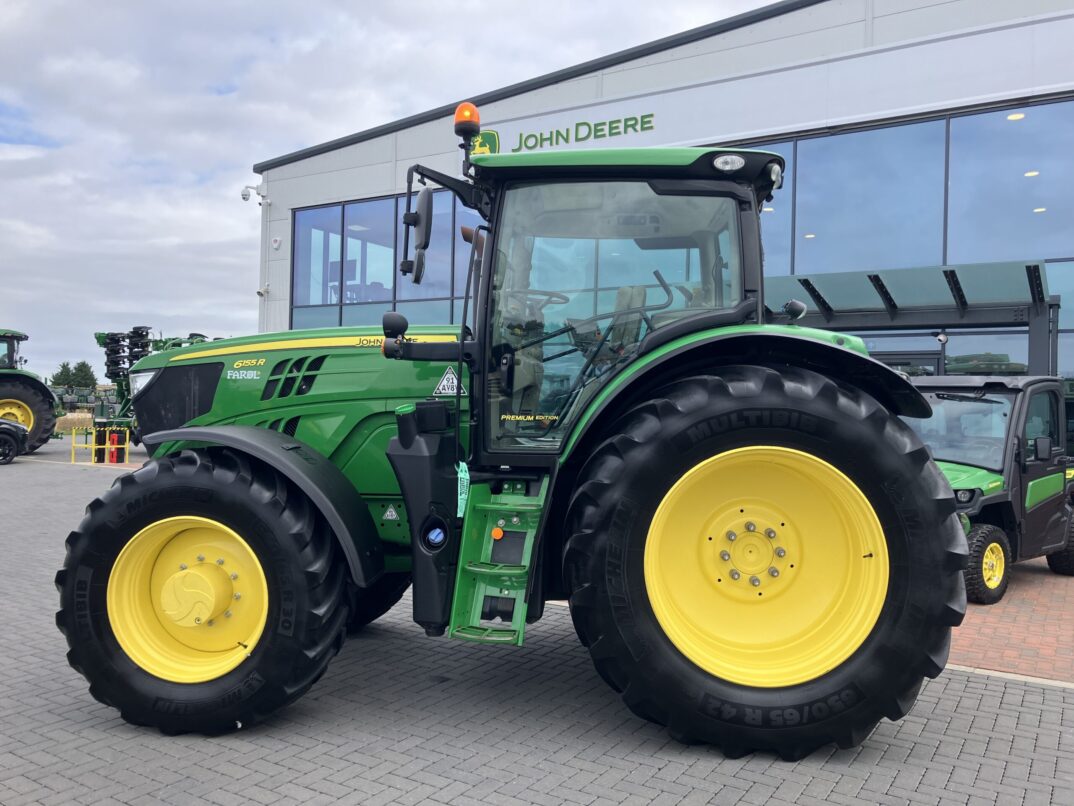 John Deere 6155R