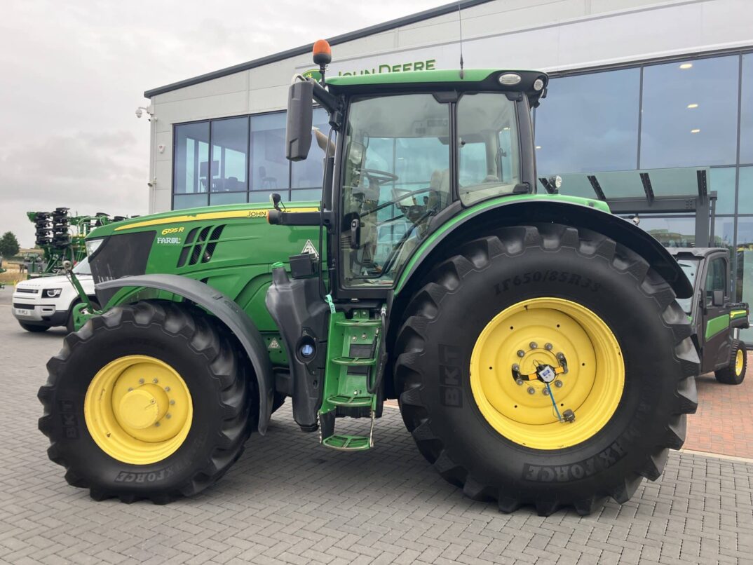 John Deere 6195R