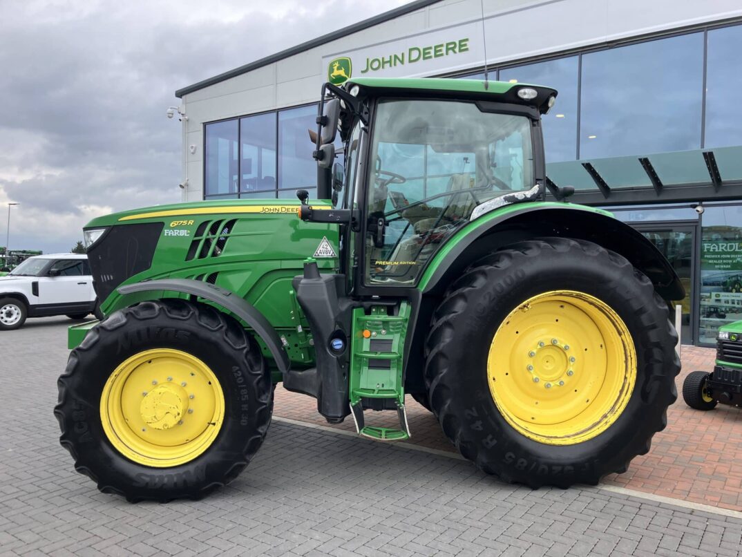 John Deere 6175R