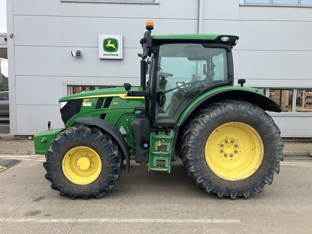 John Deere 6R 130