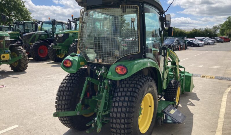 John Deere 3046R full