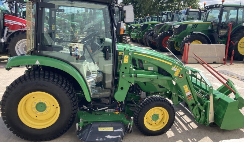 John Deere 3046R full