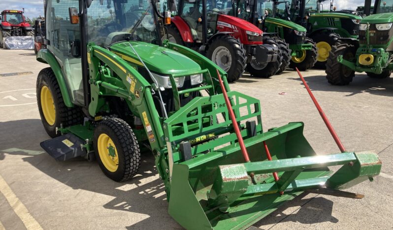 John Deere 3046R full