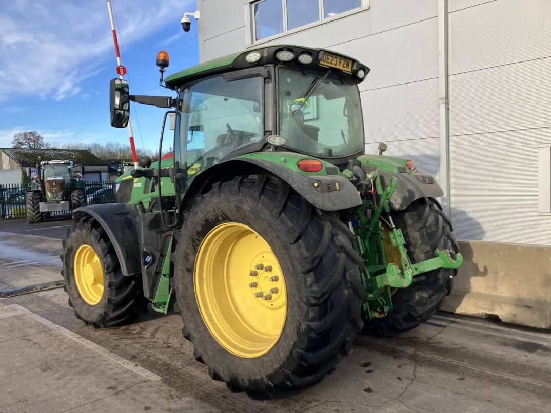 John Deere 6R 155