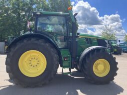 John Deere 6R 215 full