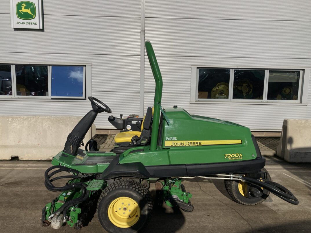 John Deere 7200A