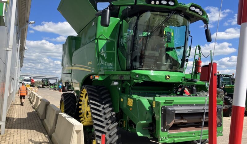 John Deere S780 full