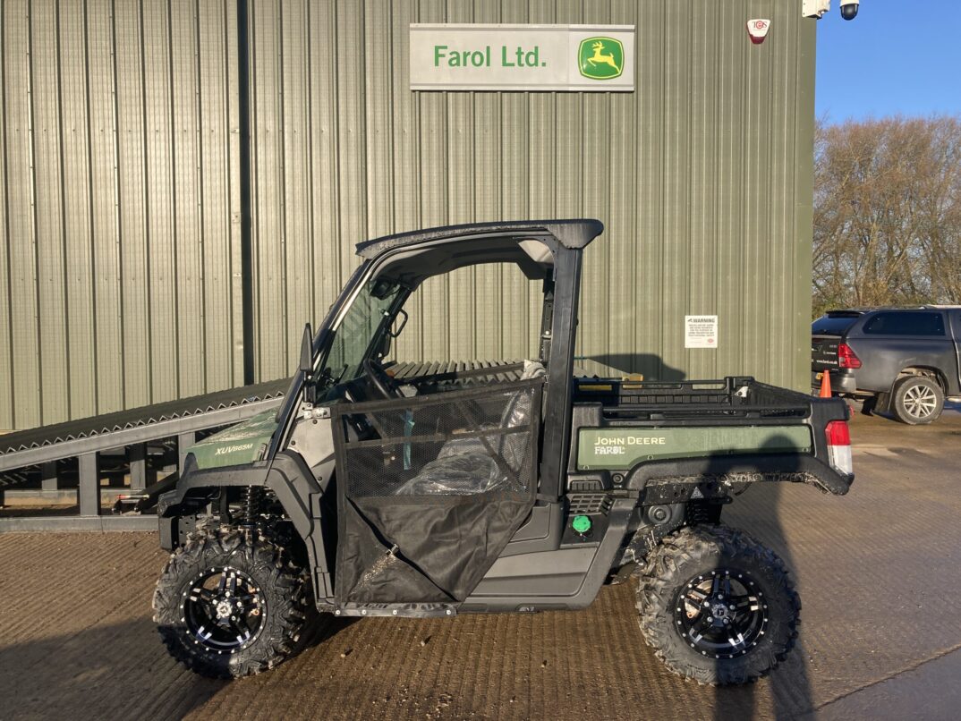 John Deere XUV865M Gator