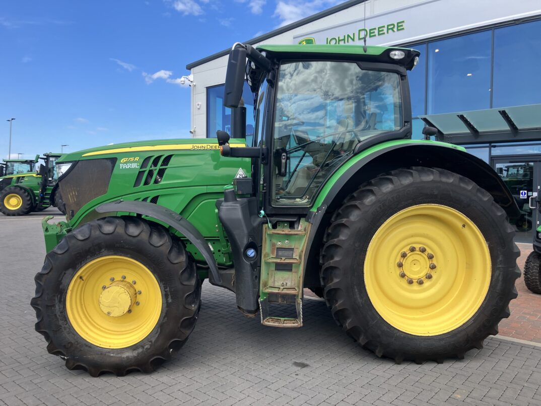 John Deere 6175R