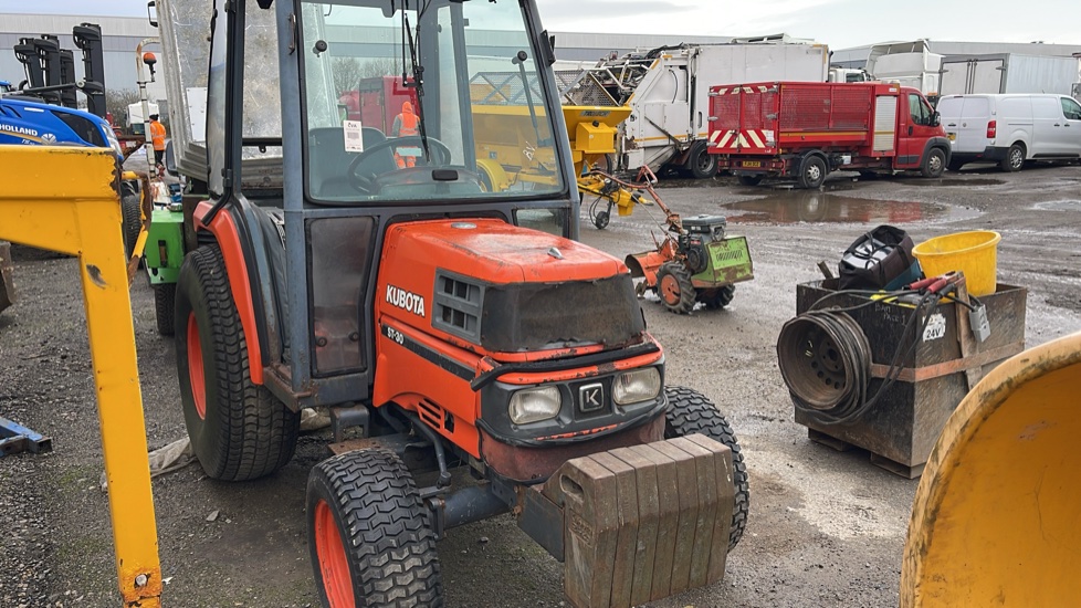 1994 KUBOTA ST30  For Auction on 2025-01-28 at 09:30