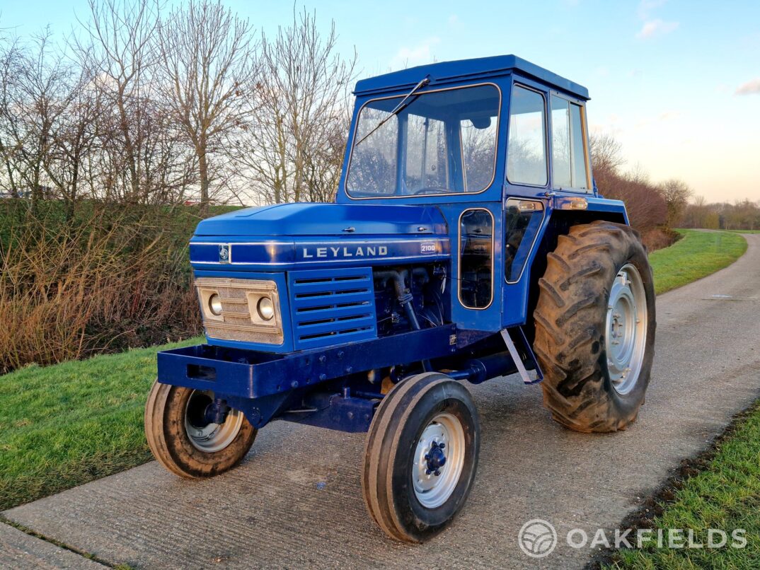 1974 Leyland 2100 2WD Tractor