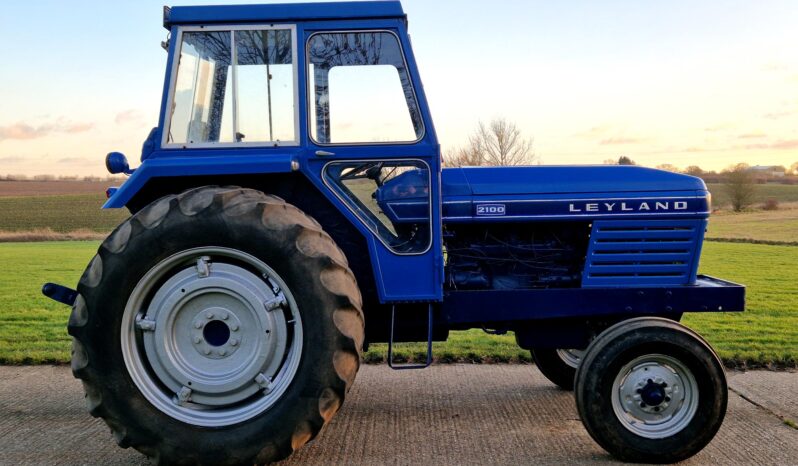 1974 Leyland 2100 2WD Tractor full