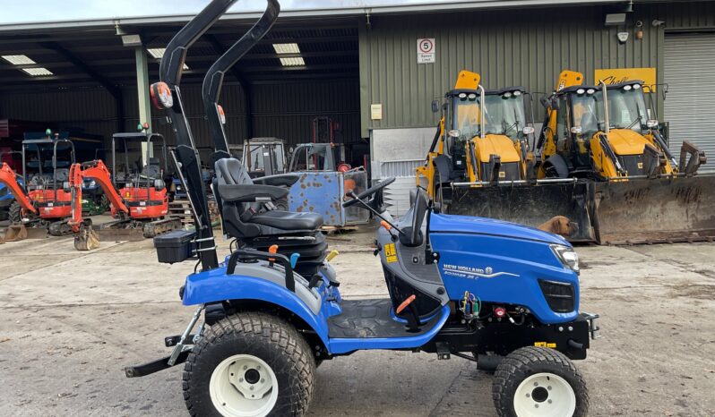 NEW HOLLAND BOOMER 25C full