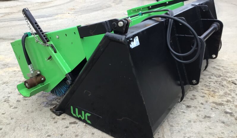 LWC SWEEPER BUCKET BRUSH full