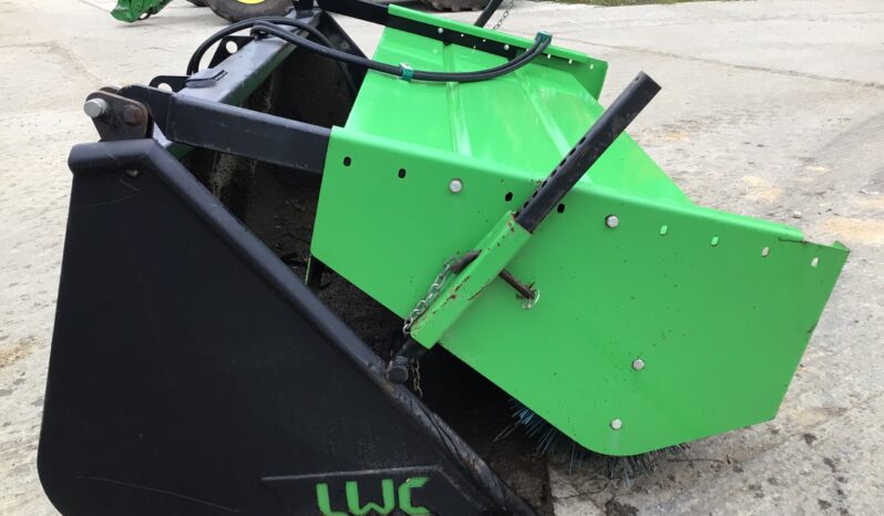 LWC SWEEPER BUCKET BRUSH full