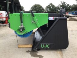 LWC SWEEPER BUCKET BRUSH full