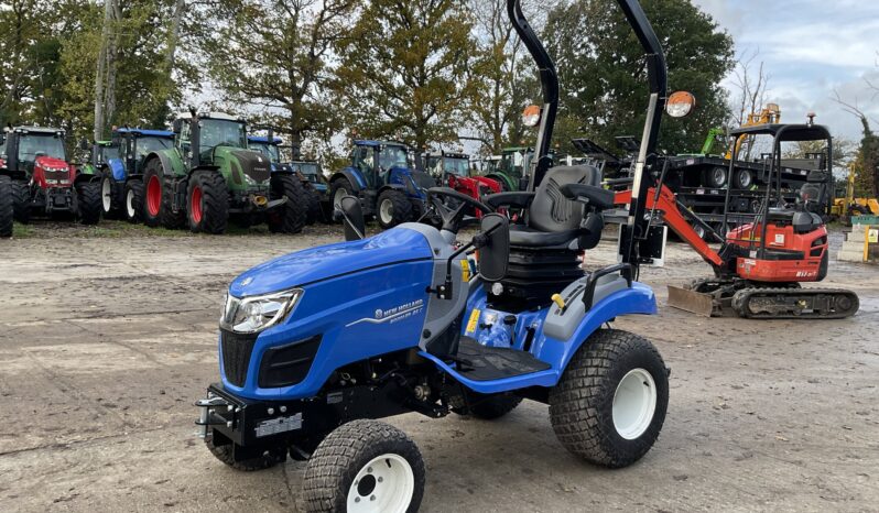 NEW HOLLAND BOOMER 25C full