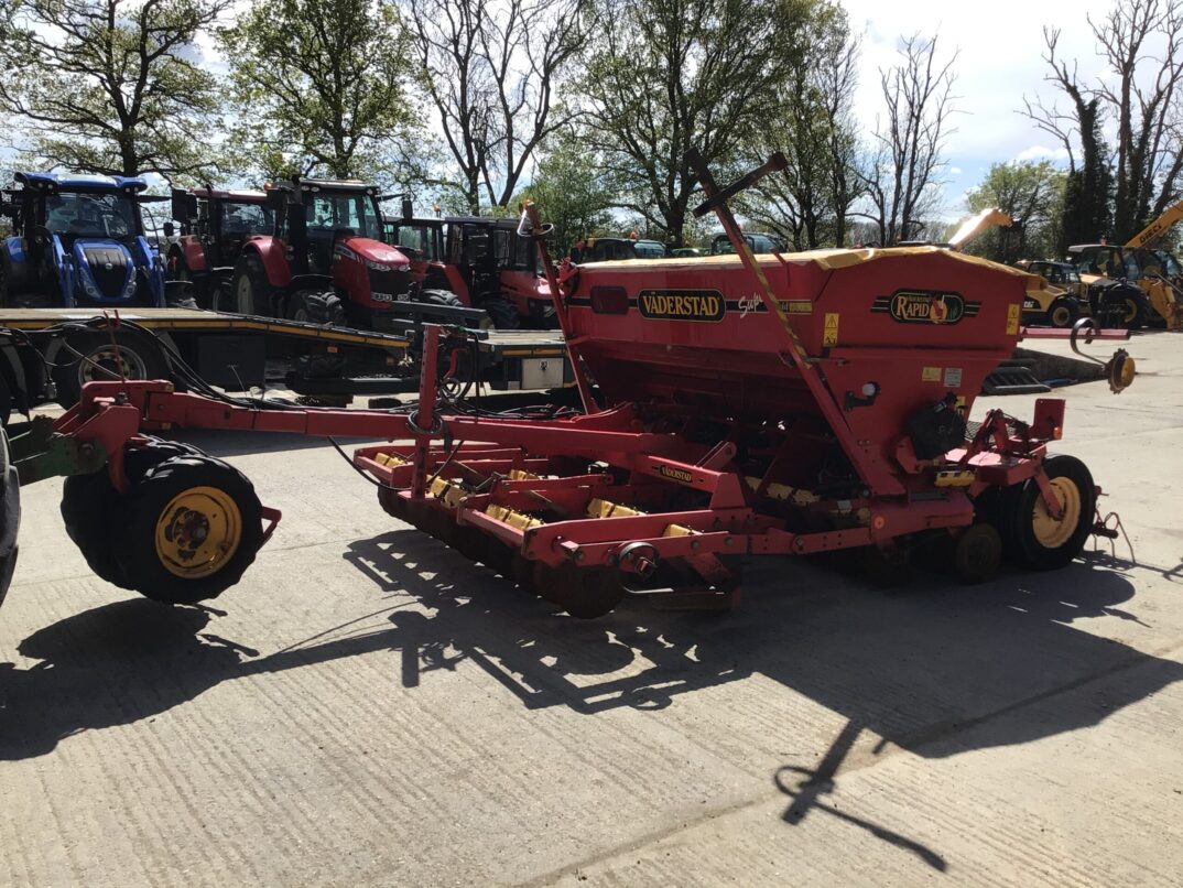 VADERSTAD SUPER RAPID 300S TRAILED DRILL