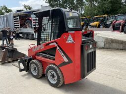 MANITOU 850R SKID STEER full