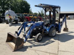 NEW HOLLAND TC24D WITH LEWIS 25QH LOADER full