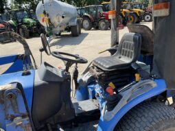 NEW HOLLAND TC24D WITH LEWIS 25QH LOADER full