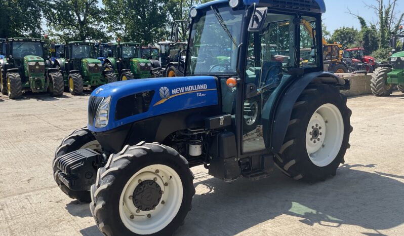 NEW HOLLAND T4.85F full