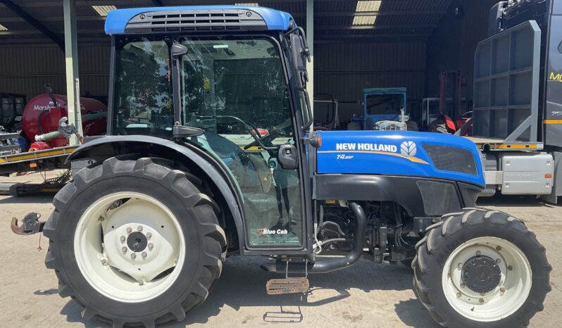 NEW HOLLAND T4.85F full