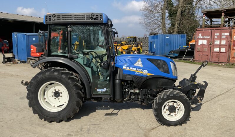 NEW HOLLAND T4.100N full