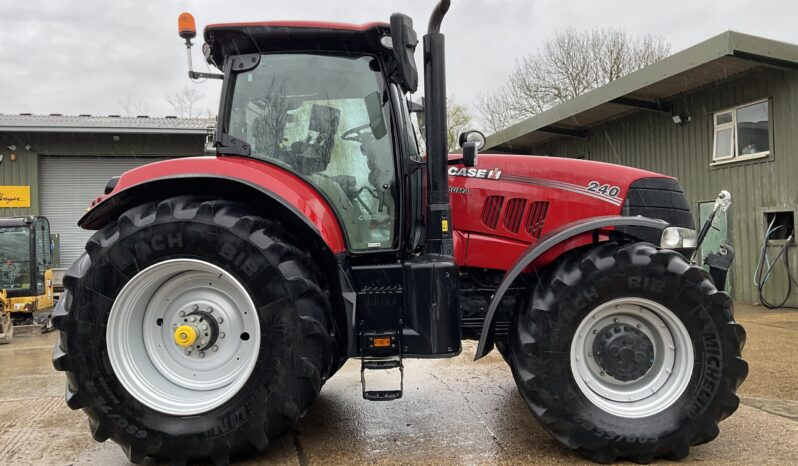 CASE IH 240 PUMA full