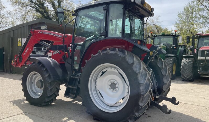 MASSEY FERGUSON 5711M full