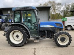 NEW HOLLAND T4050F full