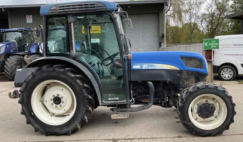 NEW HOLLAND T4050F full