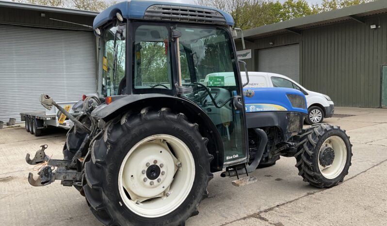 NEW HOLLAND T4050F full