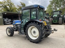 NEW HOLLAND T4050F full