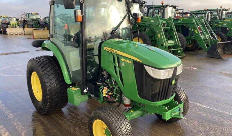 John Deere 4066R full